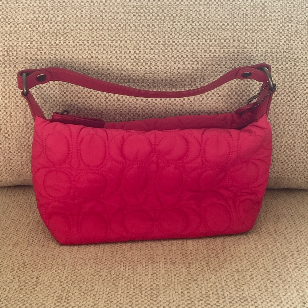Coach Vintage Soho 6791 pink Quilted Shoulder Bag - Picture 1 of 5